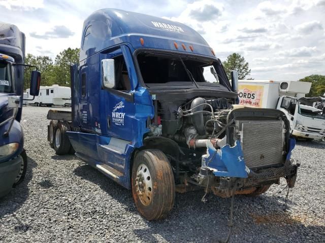 2020 Freightliner Cascadia 126