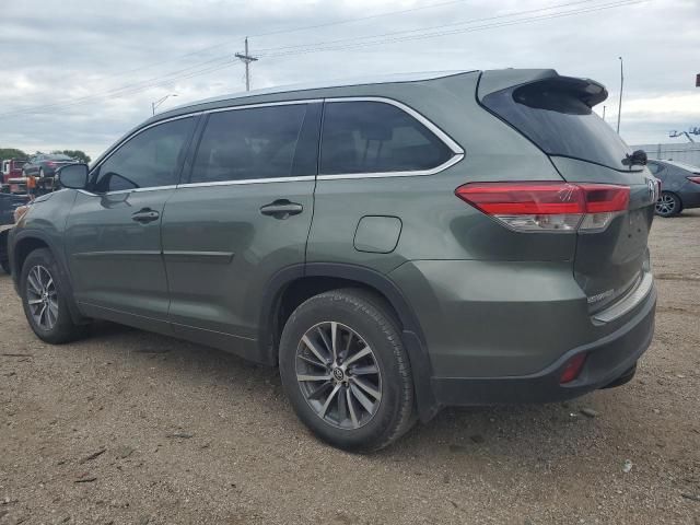 2018 Toyota Highlander SE