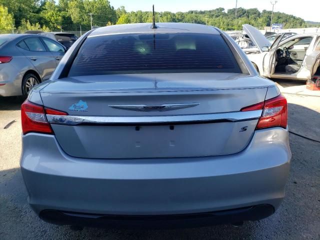 2013 Chrysler 200 Touring