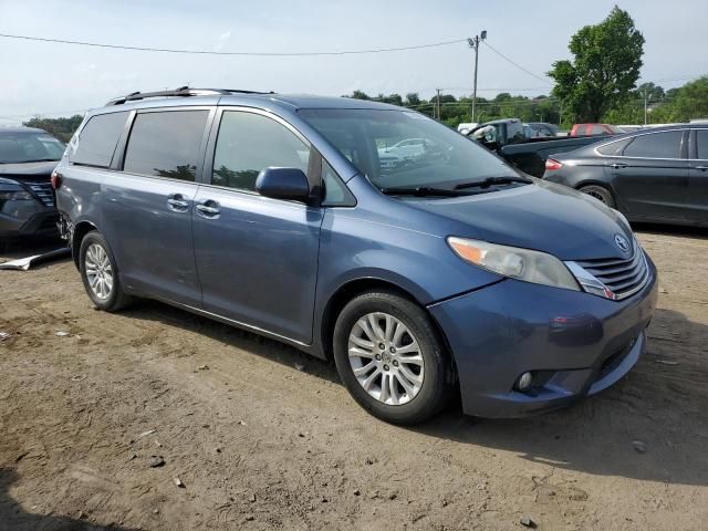 2015 Toyota Sienna XLE