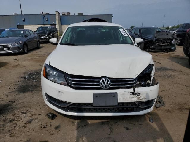 2013 Volkswagen Passat SE