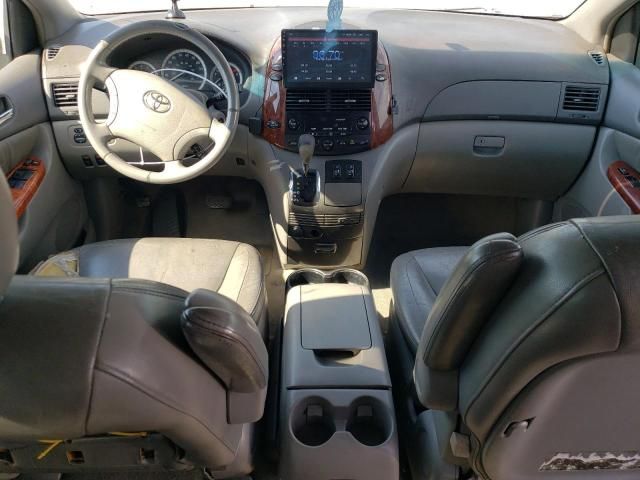 2004 Toyota Sienna XLE