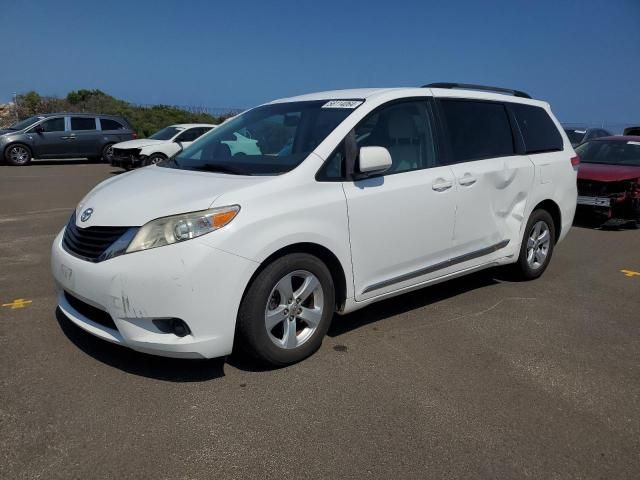 2012 Toyota Sienna LE