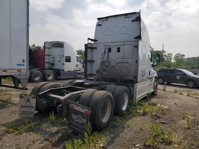 2016 Freightliner Cascadia 125