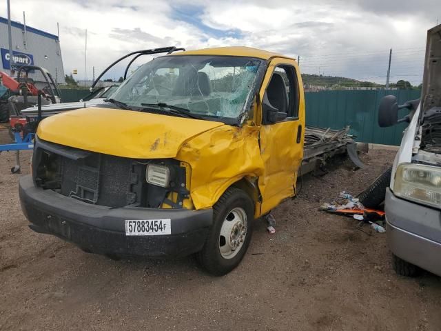 2010 GMC Savana Cutaway G3500