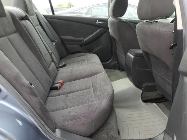 2011 Nissan Altima Base