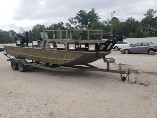 2016 Tracker Boat