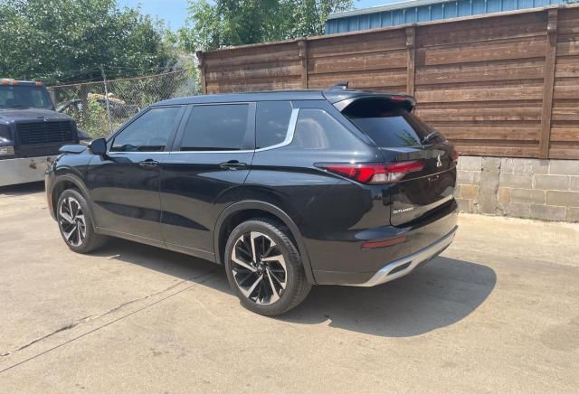 2023 Mitsubishi Outlander SE