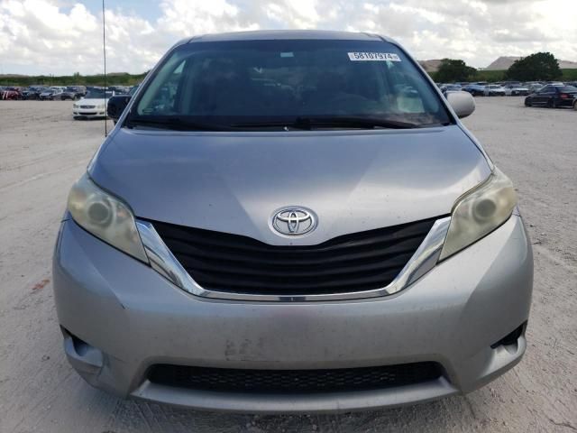 2011 Toyota Sienna LE