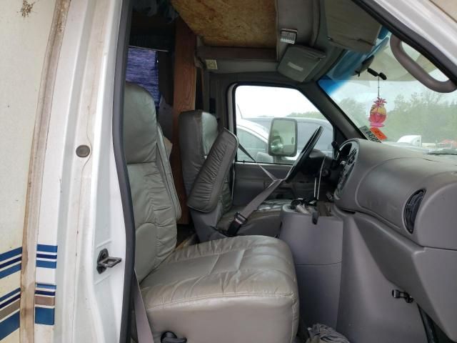 2002 Ford Econoline E450 Super Duty Cutaway Van