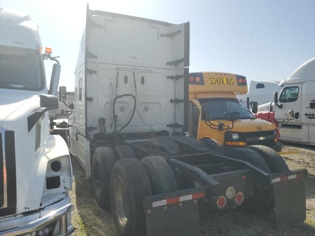 2018 Freightliner Cascadia 125