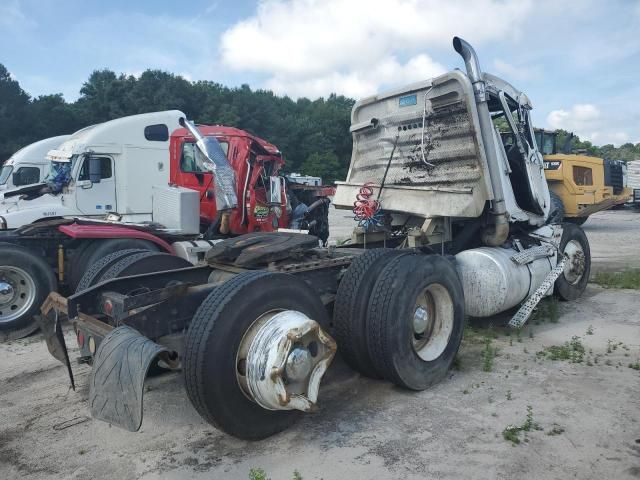 1995 Freightliner Conventional FLD120