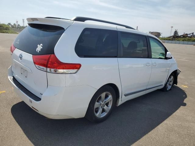 2012 Toyota Sienna LE