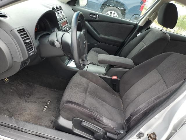 2010 Nissan Altima Base