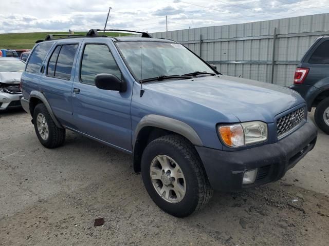 2000 Nissan Pathfinder LE