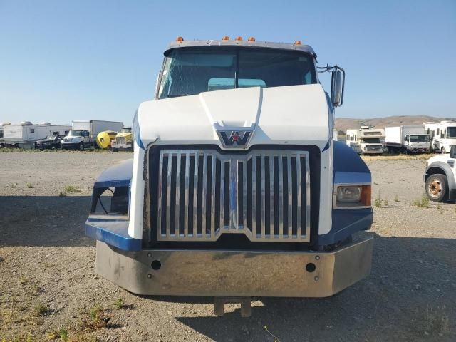 2015 Western Star Conventional 4700SB