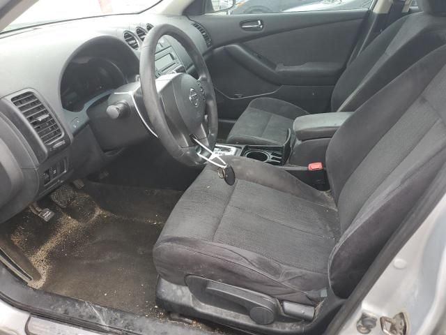 2010 Nissan Altima Base