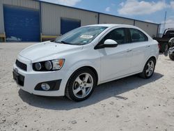 Chevrolet Vehiculos salvage en venta: 2016 Chevrolet Sonic LTZ