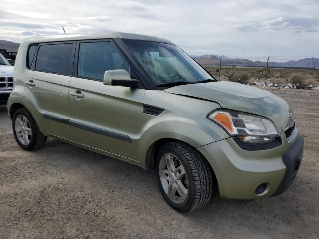 2011 KIA Soul +