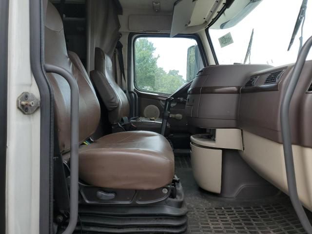 2013 Volvo VN VNL