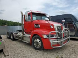 Vehiculos salvage en venta de Copart Des Moines, IA: 2017 Western Star 5700 XE