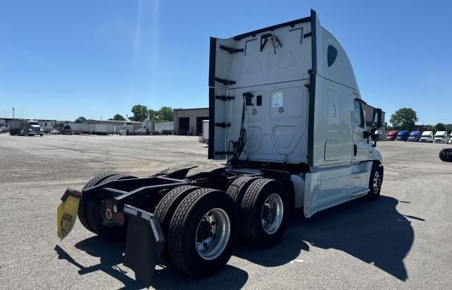 2016 Freightliner Cascadia 125