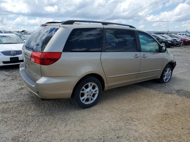 2004 Toyota Sienna LE