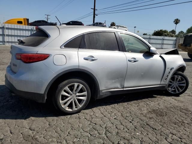 2017 Infiniti QX70