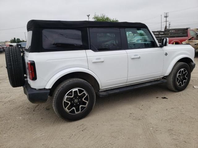 2022 Ford Bronco Base