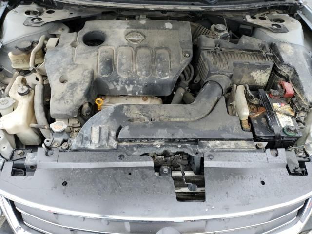 2010 Nissan Altima Base