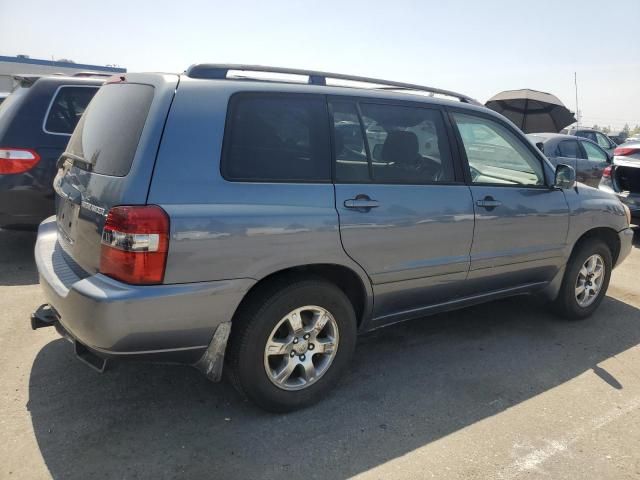 2004 Toyota Highlander Base