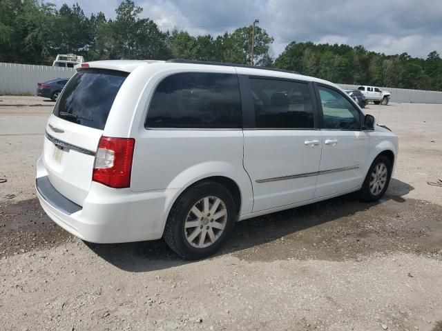 2016 Chrysler Town & Country Touring