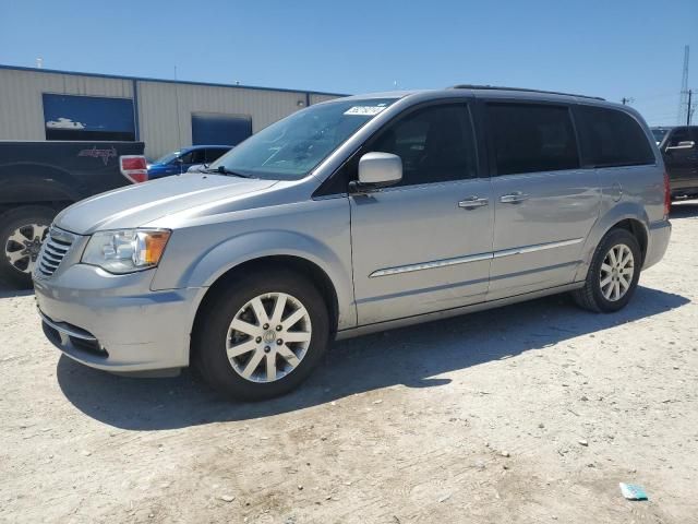 2016 Chrysler Town & Country Touring