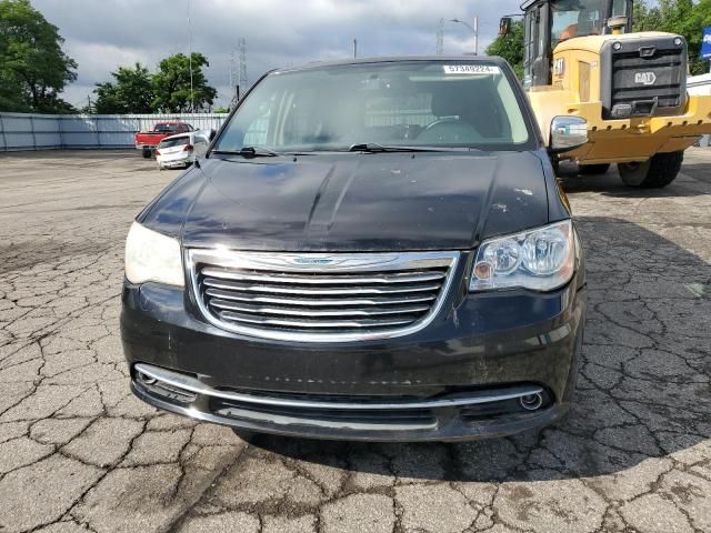 2011 Chrysler Town & Country Touring L