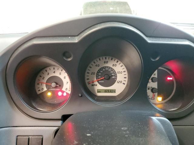 2004 Nissan Xterra XE