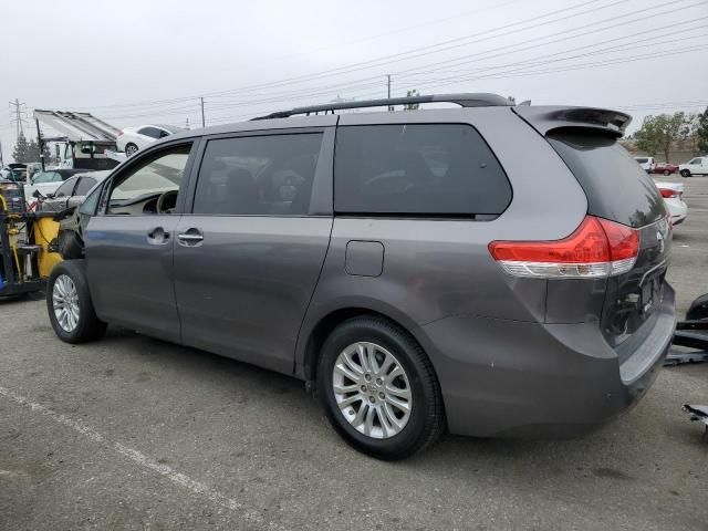 2011 Toyota Sienna XLE