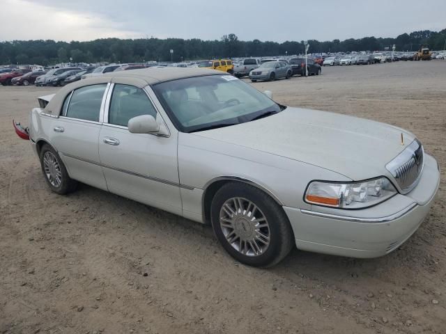 2006 Lincoln Town Car Signature Limited