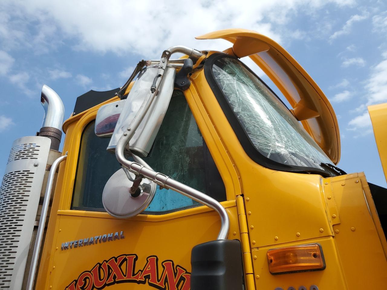 2011 International 9900 9900I