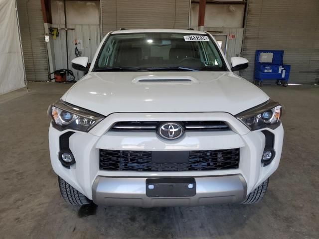 2023 Toyota 4runner SE