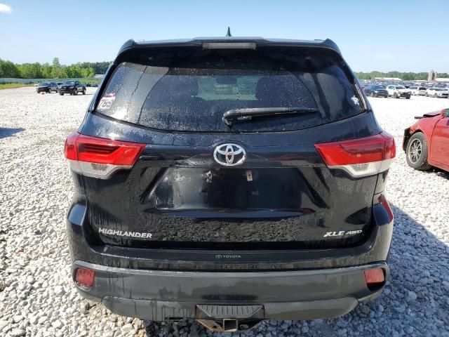 2017 Toyota Highlander SE