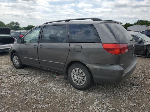 2004 Toyota Sienna CE