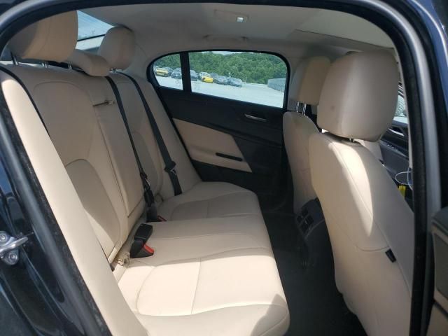 2018 Jaguar XE