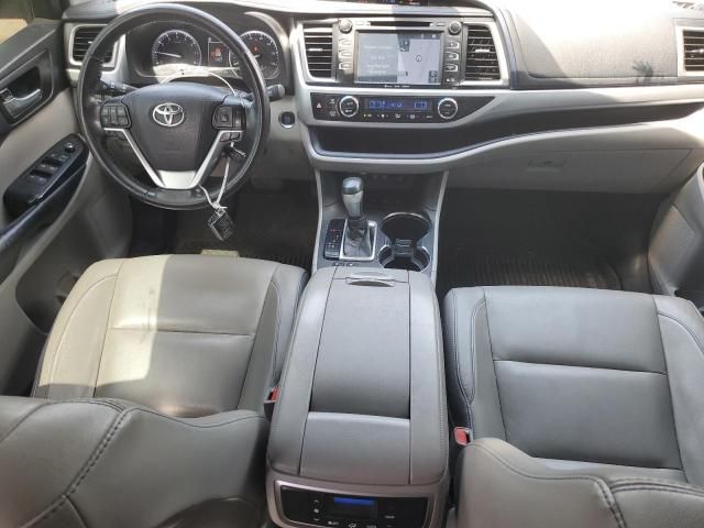 2018 Toyota Highlander SE