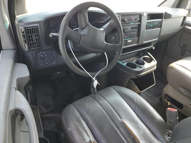 2003 Chevrolet Express G2500