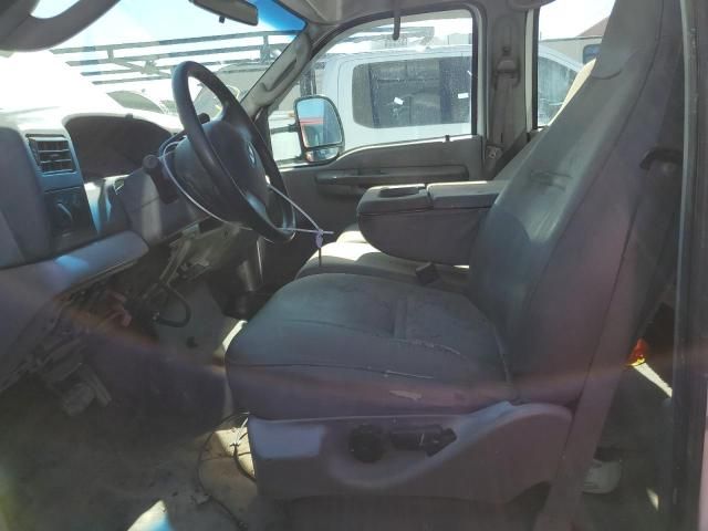 2004 Ford F550 Super Duty