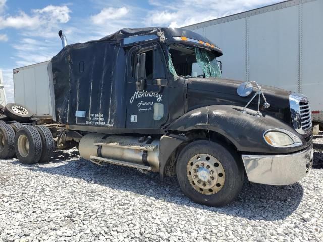 2004 Freightliner Conventional Columbia