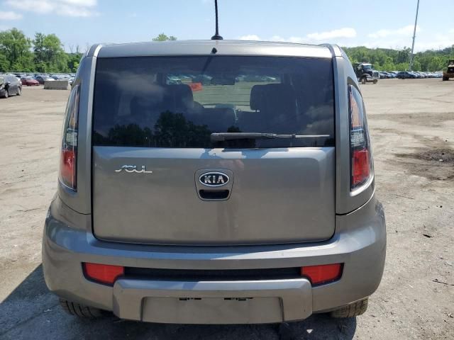 2011 KIA Soul +