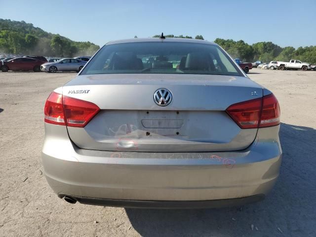 2013 Volkswagen Passat SE