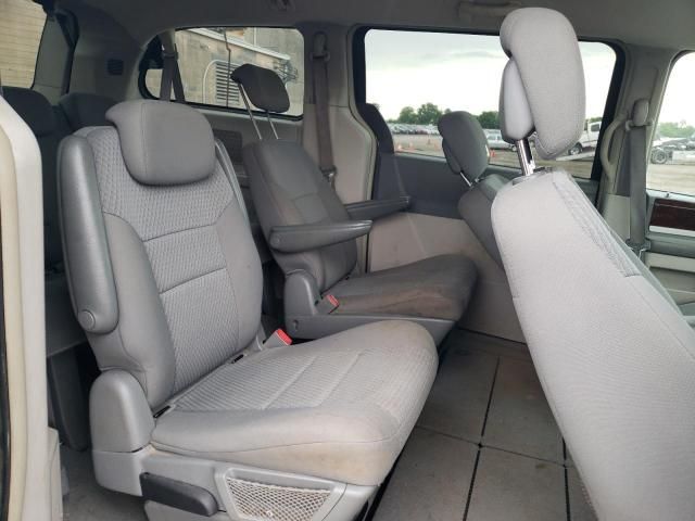 2010 Chrysler Town & Country Touring