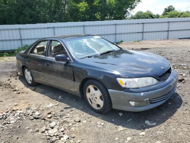 2000 Lexus ES 300